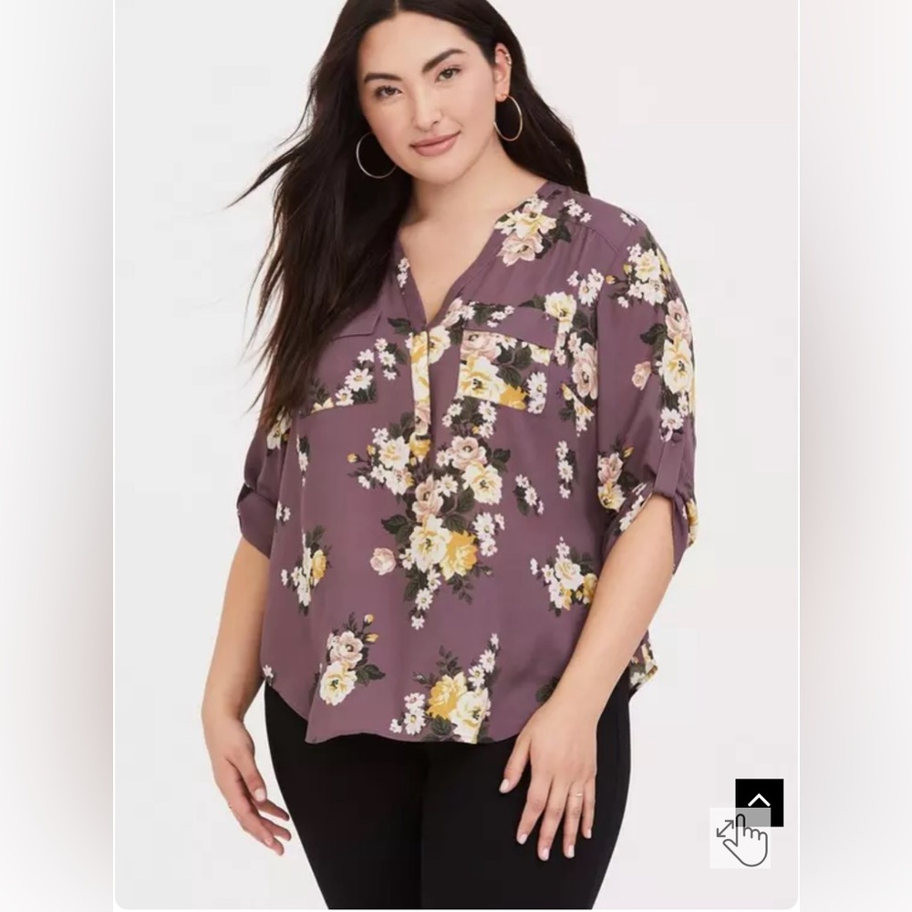*Torrid Harper Georgette Pull Over Purple Floral Blouse